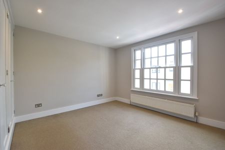 St Marys Road, WEYBRIDGE, KT13 - Photo 5