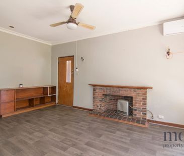 THORNLIE 3 x 1 IN GREAT LOCATION - Photo 2