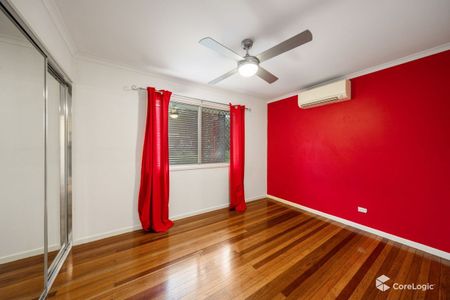The ever popular Qld Highset - 4Brm upstairs - Photo 5