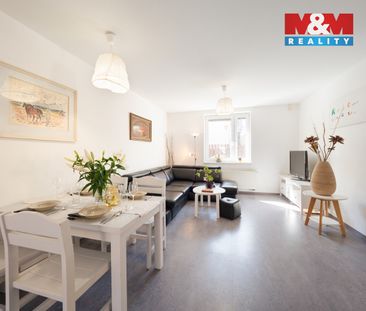 Pronájem domu 160 m² s pozemkem 330 m² - Photo 2
