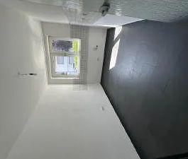 Moderne und helle Wohnung mit Balkon und attraktivem Grundriß - Photo 1