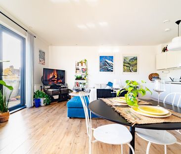 1 Bed Flat, Stewarts Road, SW8 - Photo 2