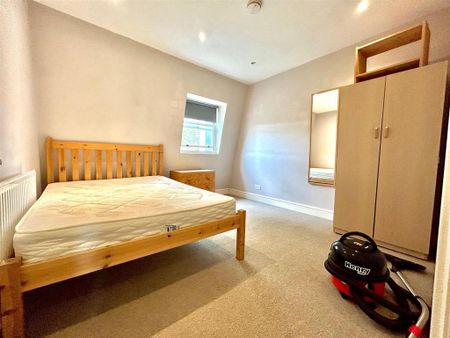 4 bedroom house to rent - Photo 2