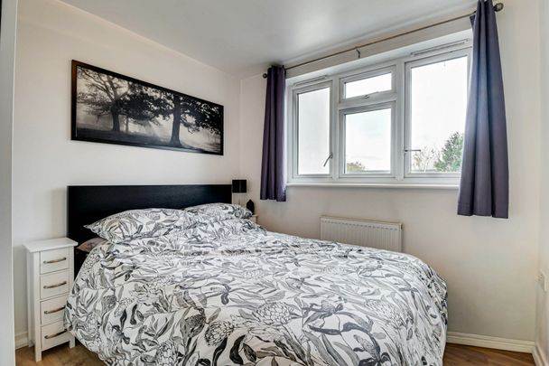 Cedar Court, St Albans, AL4 0DL - Photo 1