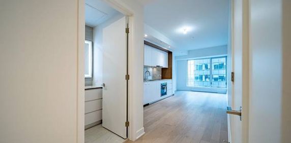 Modern Studio in DT Luxury Solstice Condo – Prime Location! - Photo 2