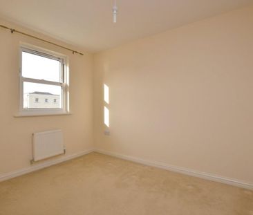 4 bedroom terraced house to rent - Photo 1