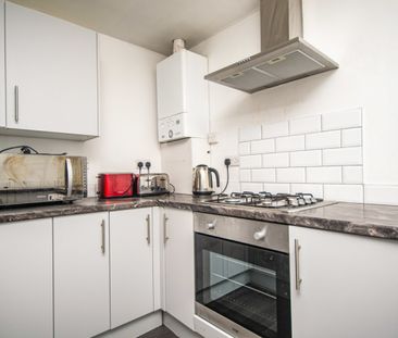 1 bed Shared Flat for Rent - Photo 3
