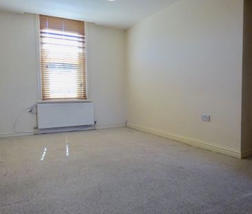 GERALD ROAD, CHARMINSTER (P07465) - Photo 2