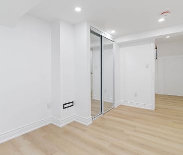 For Lease - 233 Maurice Drive Unit# Lower unit, Oakville, Ontario - Photo 2