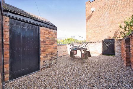 3 bedroom terraced house to rent - Photo 2