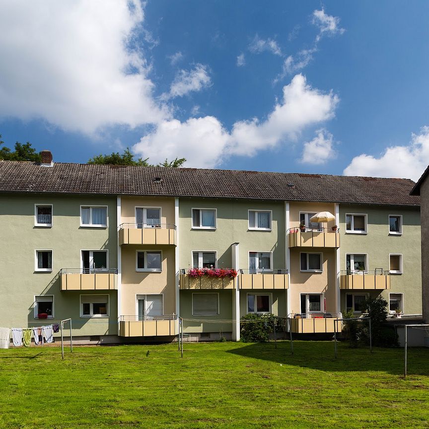 Gut geschnittene Wohnung mit Balkon - Photo 1