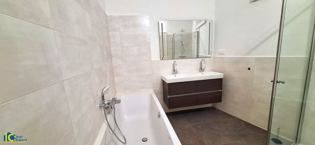 Erstbezug nach Generalsanierung, Altbautraum 142m² im Cottageviertel - Foto 1