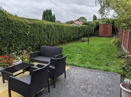 2 bedroom ground floor flat to rent - Photo 3