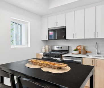 For Lease - 12 SMALLWOOD Drive Unit# B, Toronto, Ontario - Photo 3