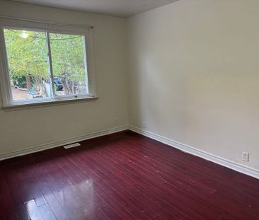 For Lease - 4075 Lawrence Avenue, Toronto, Ontario - Photo 4