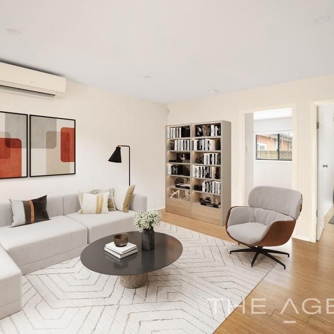 STYLISH & PRIVATE 2-BEDROOM GRANNY FLAT - Photo 1