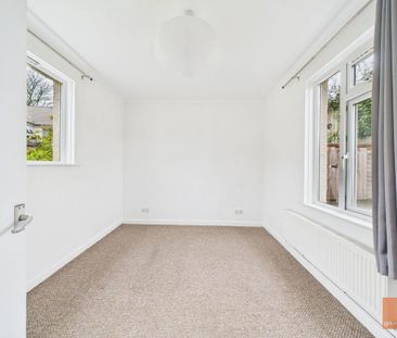 2 bedroom detached bungalow to rent - Photo 5