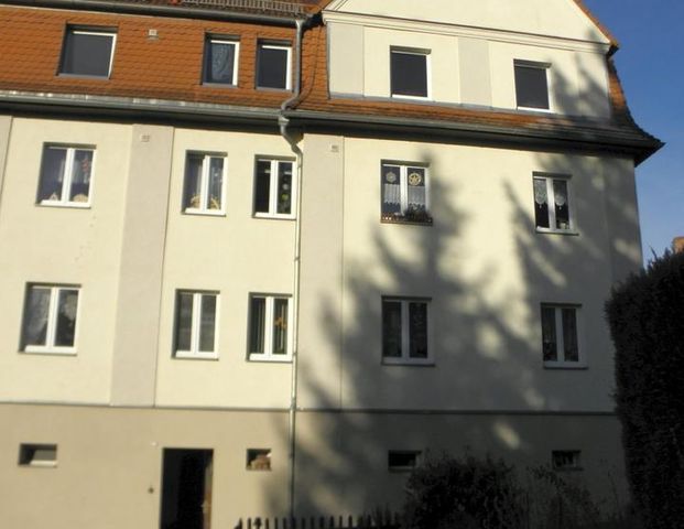 kleine sonnige 3-Raum-Whg. im 2.OG, 58 m², Weststraße 9, 09337 HOT - Photo 1