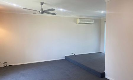 3 BED FAMILY HOME! - Photo 4