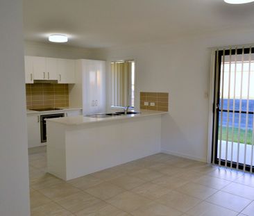 49 Freedom Crescent, South Ripley QLD 4306 - House For Rent - $570 ... - Photo 4