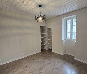 APPARTEMENT 2PCES AVEC CACHET REFAIT A NEUF - Photo 3