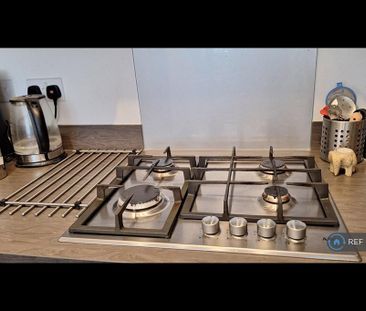 2 bedroom flat to rent - Photo 6