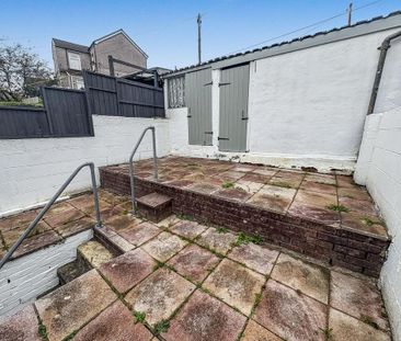 2 bedroom terraced house to rent - Photo 3