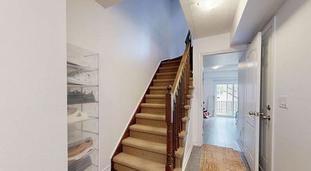 For Lease - 8 Bakewell Street, Brampton, Ontario - Photo 5