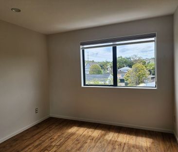 Maintenance Free 3 Bedroom Home with Study - Photo 4