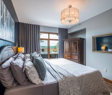 Chemin au Pied de la Montagne - Photo 5