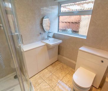 3 bedroom semi-detached house to rent - Photo 3