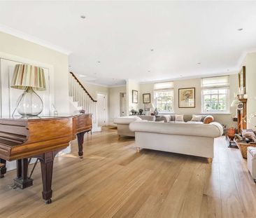 A beautiful 5 bedroom detached property with annexe in a beautiful ... - Photo 3