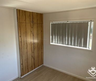 3 Bedroom 1 Bath 1 Car Home - Photo 4