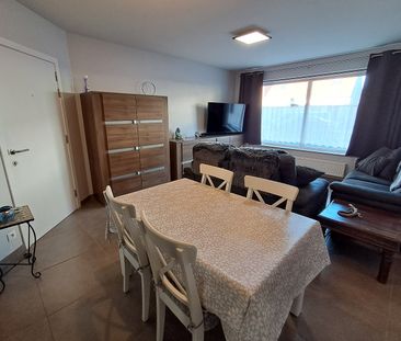 Gelijkvloers appartement in het centrum van Sijsele. - Photo 2