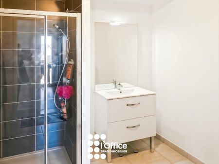 Location Appartement 4 pièces 82m² LES SABLES D OLONNE 85100 - Photo 5