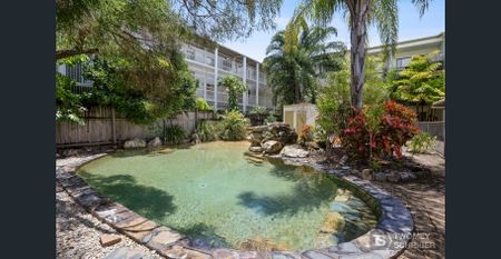 Two bedroom, ground floor unit - Photo 5