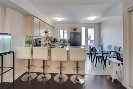 For Lease - 202 Whiltshire Avenue, Toronto, Ontario - Photo 2