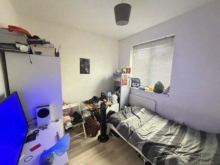 5 bedroom house to rent - Photo 2