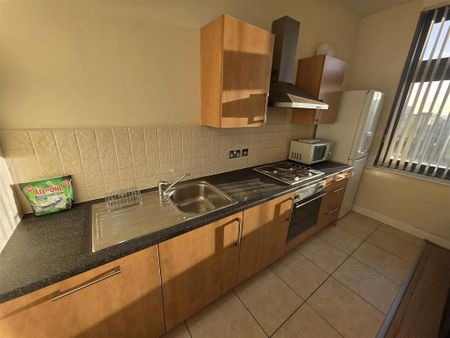1 bedroom flat to rent - Photo 5