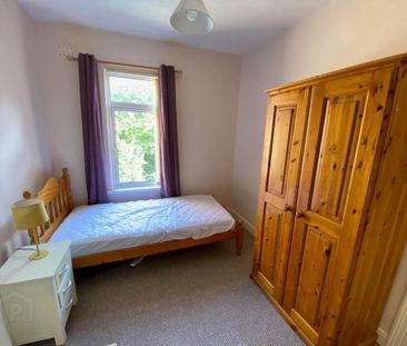 208 Donegall Avenue, Belfast, BT12 6LY - Photo 6