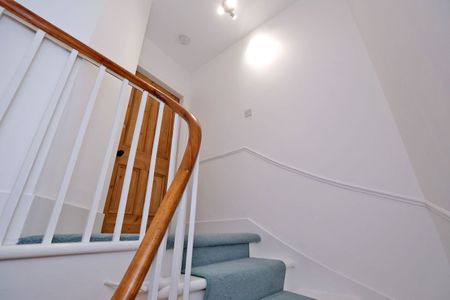 21 Ashley Road, Top Floor Apartment, Aberdeen AB10 6RU - Photo 3