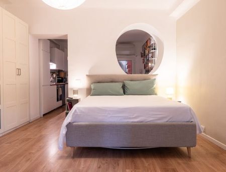 Via Cerano, Milan, Lombardy 20144 - Photo 4