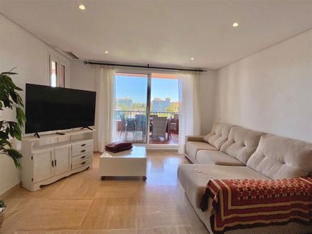 Middle Floor Apartment in Sotogrande Marina - Photo 4