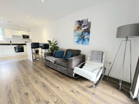 1 bedroom flat to rent - Photo 2