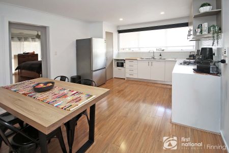 Beautifully Presented & Exceptionally Maintained 2-Bedroom Unit in the Heart of Cranbourne - Photo 5