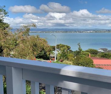 Beach Haven, 80 Hadfield Street - Photo 1