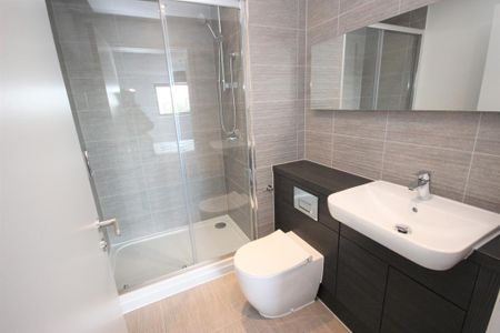 2 bedroom apartment to rent - Photo 2