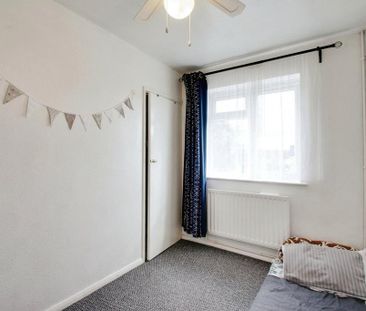 2 bedroom maisonette to rent - Photo 4