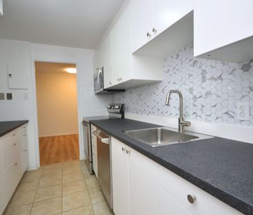 For Lease - 1025 Richmond Road Unit# 607, Woodroffe, Ontario - Photo 2