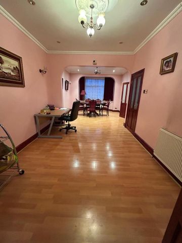 4 bedroom terraced house to rent - Photo 4